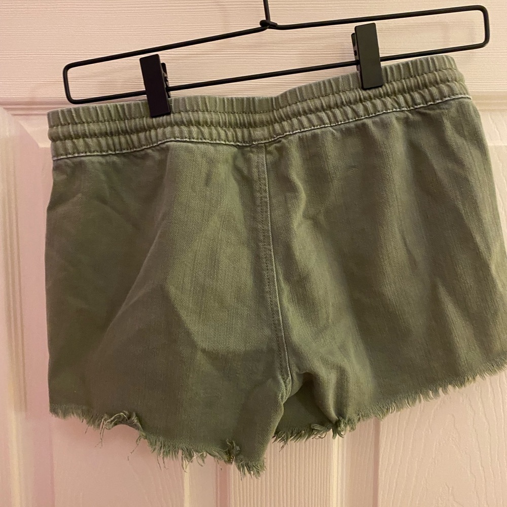Aerie Cargo Green Beach Shorts Size XS - Picture 3 of 4